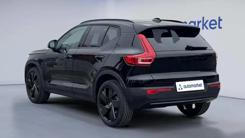 VOLVO XC40 XC40 B4 Plus Black Edition aut
