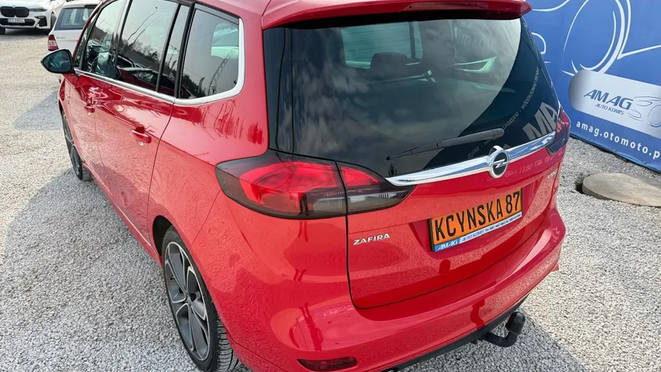 OPEL Zafira -