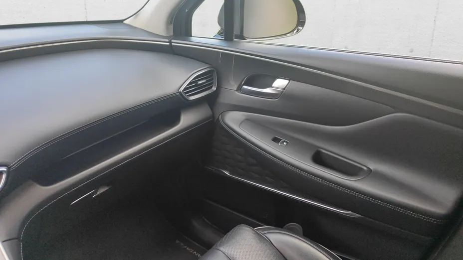 HYUNDAI Santa Fe Santa Fe 1.6 T-GDI PHEV Platinum 4WD aut