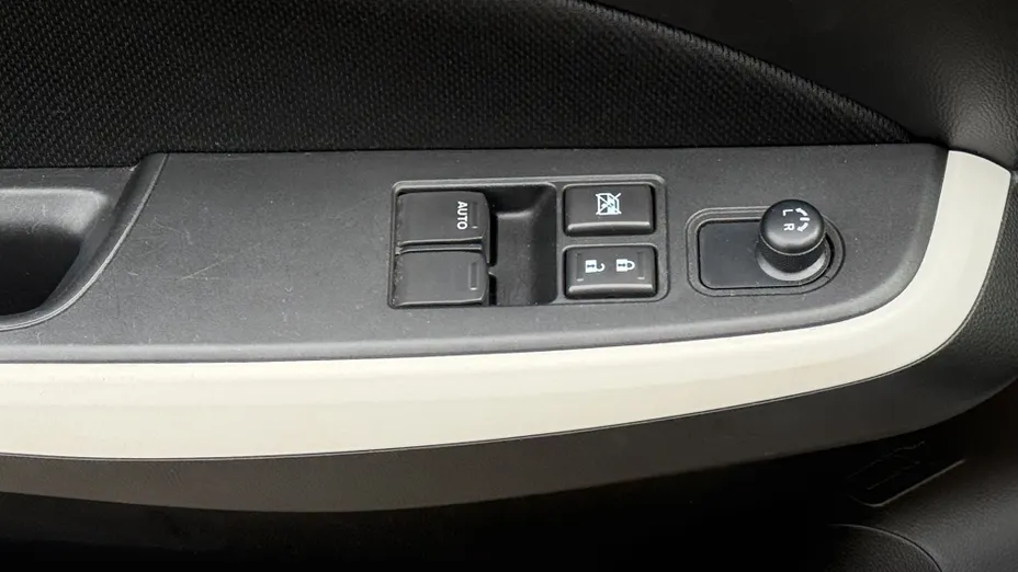 SUZUKI Swift Swift 1.2 Dualjet SHVS Premium CVT