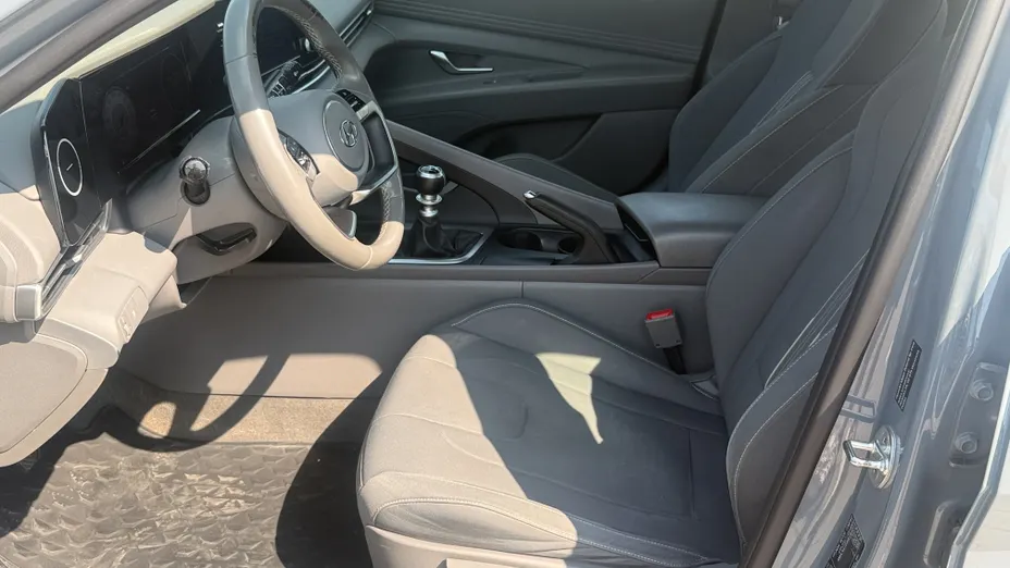 HYUNDAI Elantra Elantra 1.6 Smart