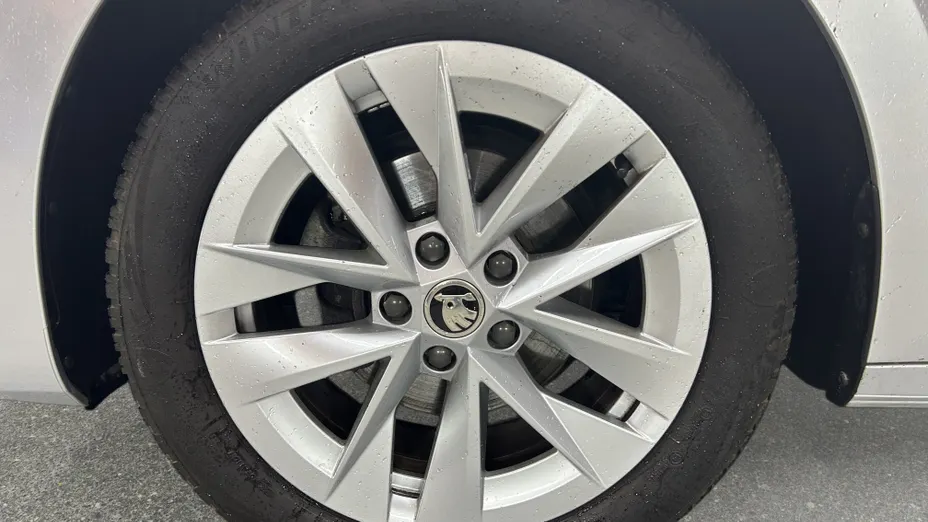SKODA Octavia Octavia 1.5 TSI e-Tec Ambition DSG