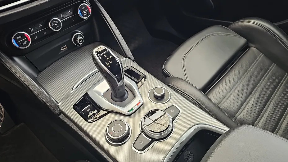 ALFA ROMEO Stelvio Stelvio 2.0 Turbo Veloce Q4 aut