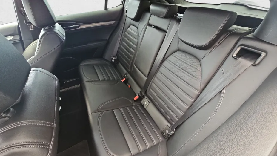 ALFA ROMEO Stelvio Stelvio 2.0 Turbo Veloce Q4 aut