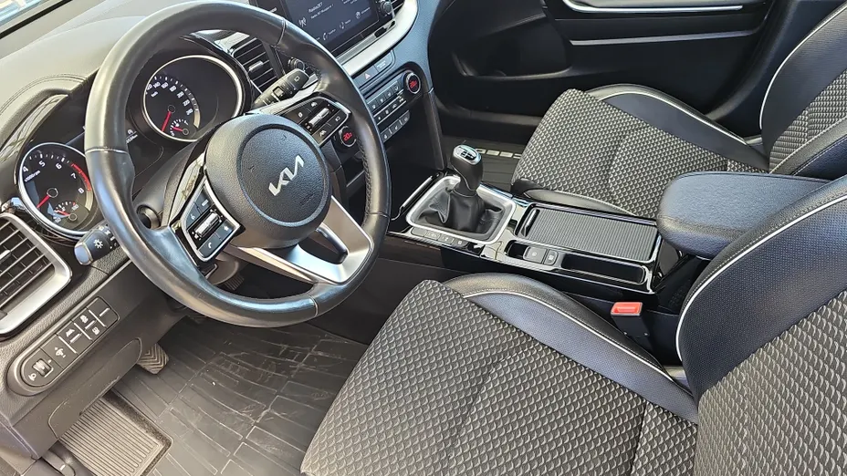 KIA Cee'd Ceed 1.5 T-GDI L