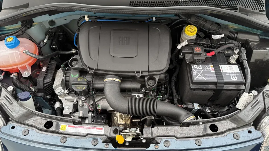 FIAT 500 500C 1.0 Hybrid Dolcevita