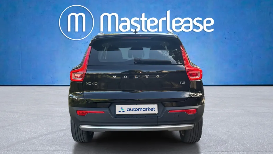 VOLVO XC40 XC40 T3 Momentum Pro aut