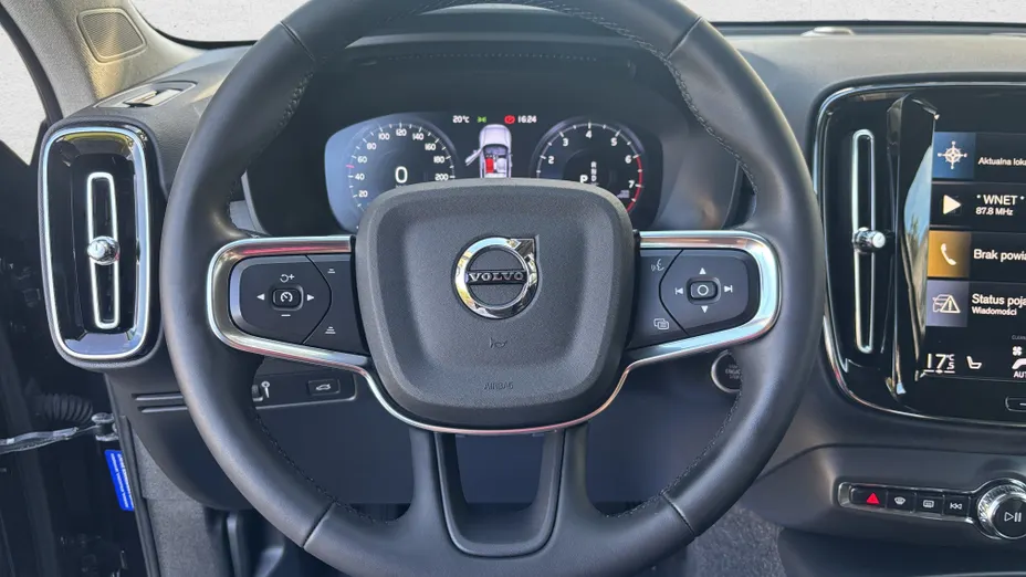 VOLVO XC40 XC40 T3 Momentum Pro aut