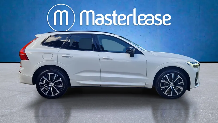 VOLVO XC60 XC60 B4 D AWD Plus Dark aut