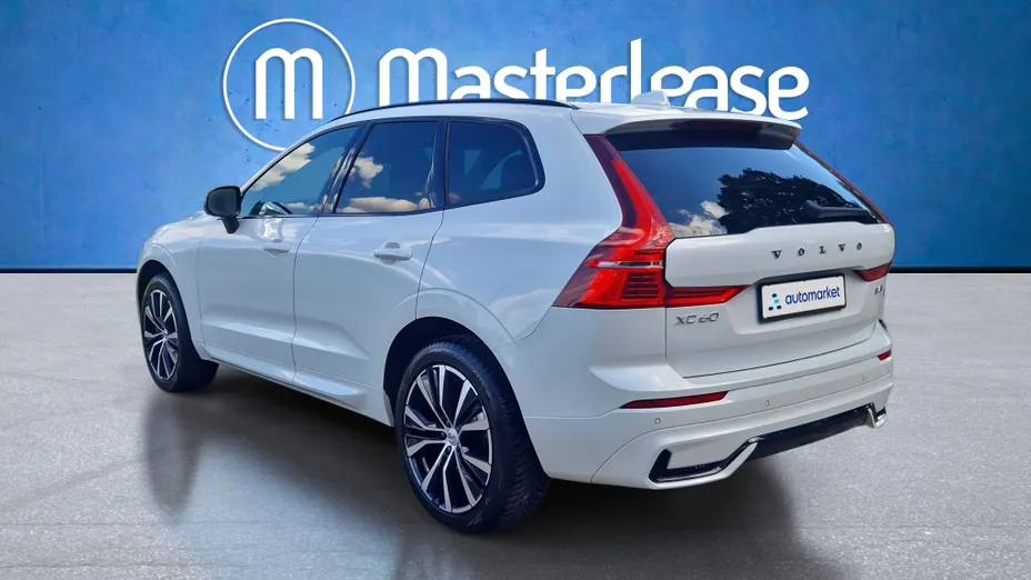 VOLVO XC60 XC60 B4 D AWD Plus Dark aut