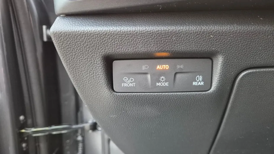 SKODA Superb Superb 2.0 TDI SCR 4x4 Edition 130 DSG