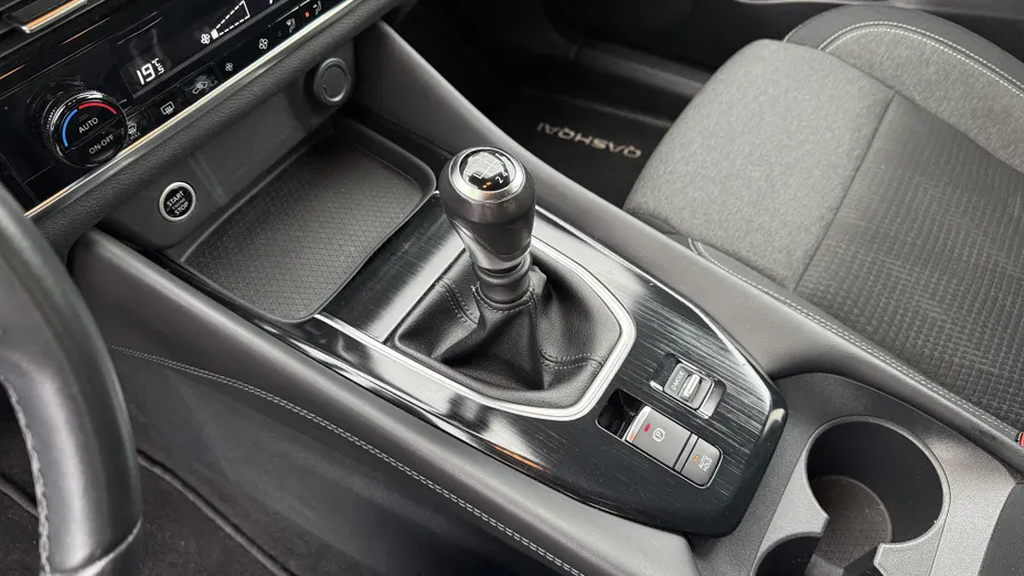 NISSAN Qashqai Qashqai 1.3 DIG-T mHEV N-Connecta
