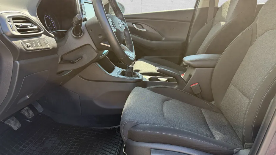 HYUNDAI i30 i30 1.0 T-GDI Smart