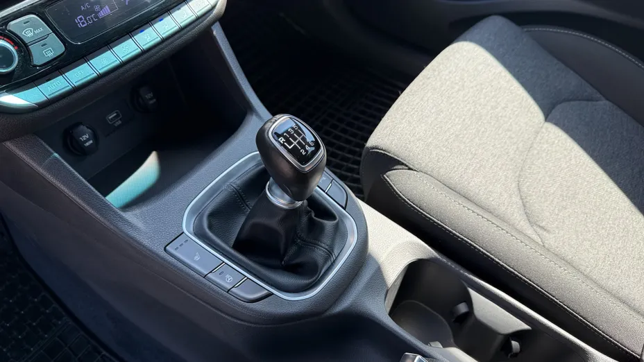 HYUNDAI i30 i30 1.0 T-GDI Smart