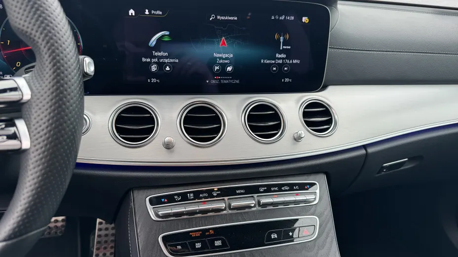 MERCEDES-BENZ E Klasa E 220 d 4-Matic AMG
