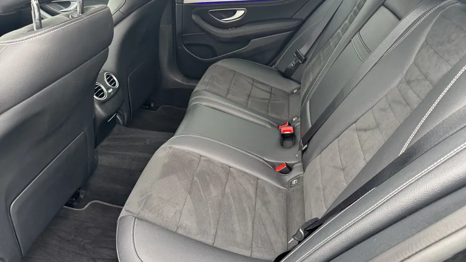 MERCEDES-BENZ E Klasa E 220 d 4-Matic AMG