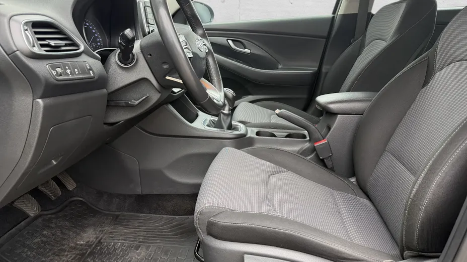 HYUNDAI i30 i30 1.5 DPI Classic +