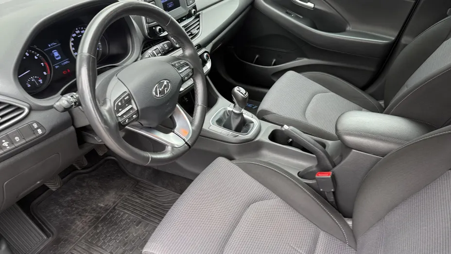 HYUNDAI i30 i30 1.5 DPI Classic +