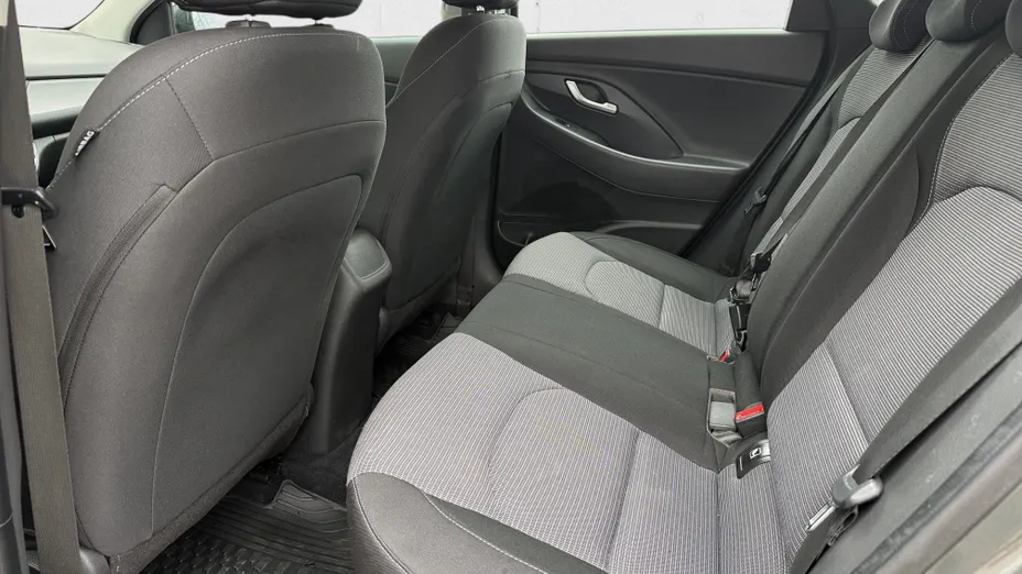HYUNDAI i30 i30 1.5 DPI Classic +