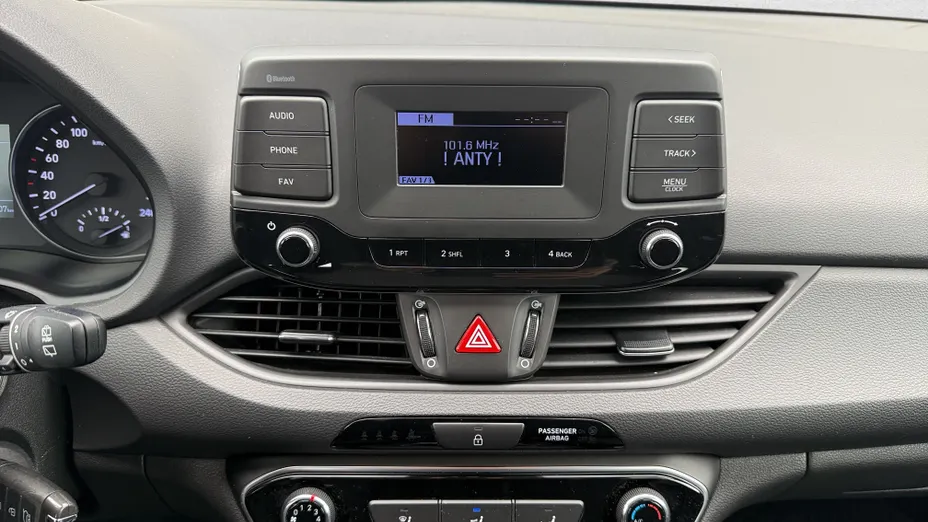 HYUNDAI i30 i30 1.5 DPI Classic +