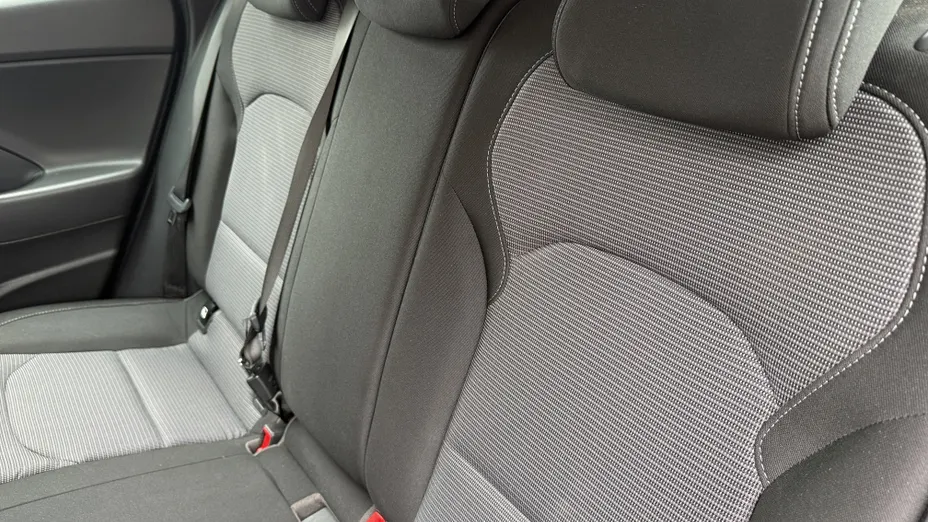 HYUNDAI i30 i30 1.5 DPI Classic +
