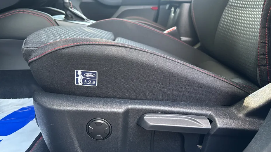 FORD Focus Focus 1.0 EcoBoost mHEV ST-Line X aut