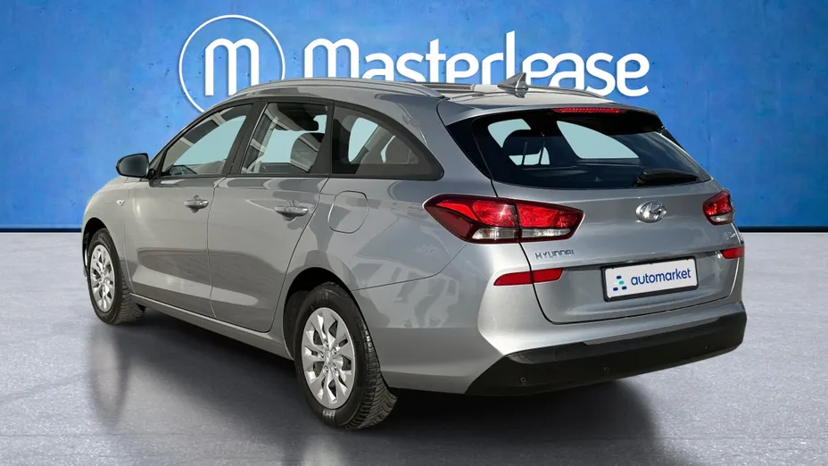 HYUNDAI i30 i30 1.5 DPI Classic +