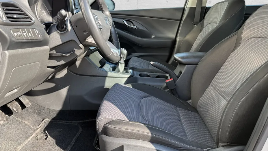 HYUNDAI i30 i30 1.5 DPI Classic +