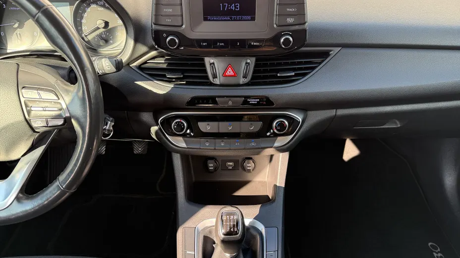 HYUNDAI i30 i30 1.5 DPI Classic +