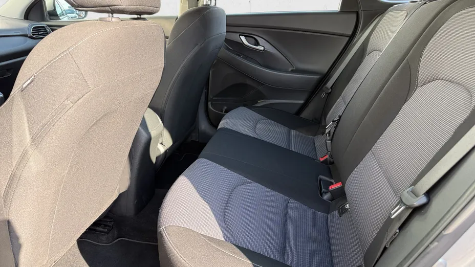 HYUNDAI i30 i30 1.5 DPI Classic +