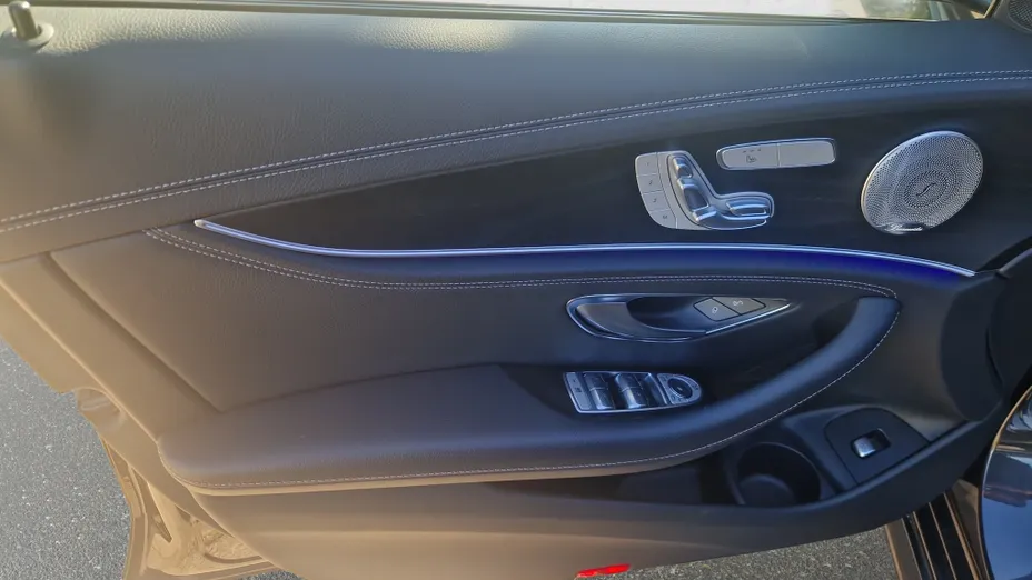 MERCEDES-BENZ E Klasa E 220 d 4-Matic AMG