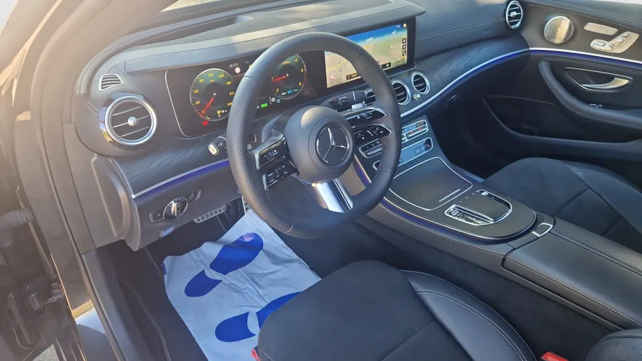 MERCEDES-BENZ E Klasa E 220 d 4-Matic AMG