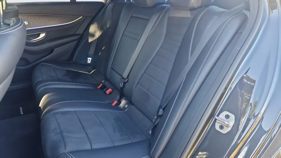 MERCEDES-BENZ E Klasa E 220 d 4-Matic AMG