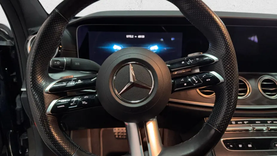 MERCEDES-BENZ E Klasa E 220 d 4-Matic AMG
