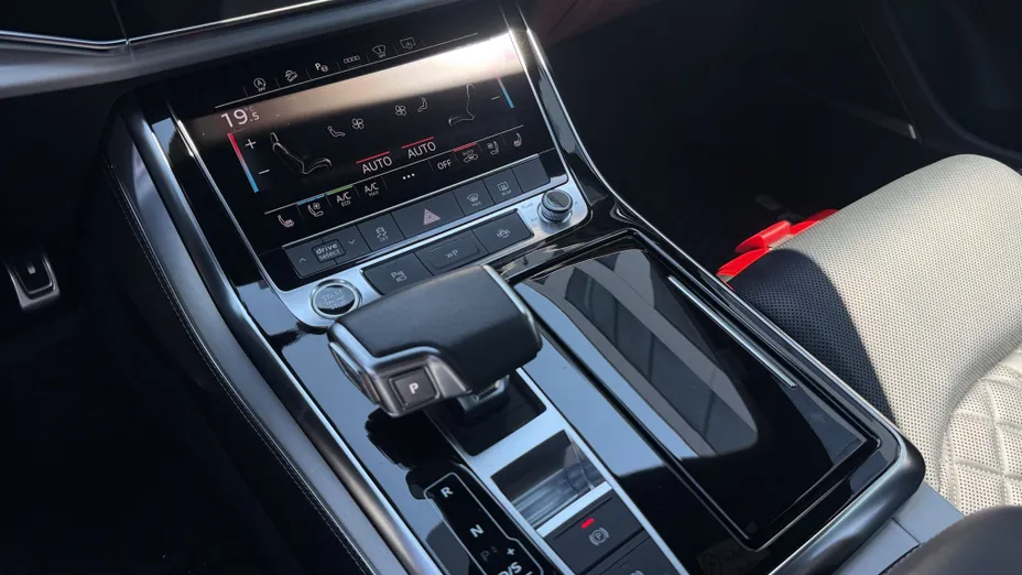 AUDI Q8 / E-Tron Q8 50 TDI mHEV Quattro Tiptronic