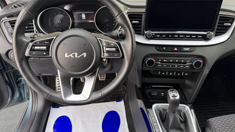 KIA Cee'd Ceed 1.5 T-GDI Business Line