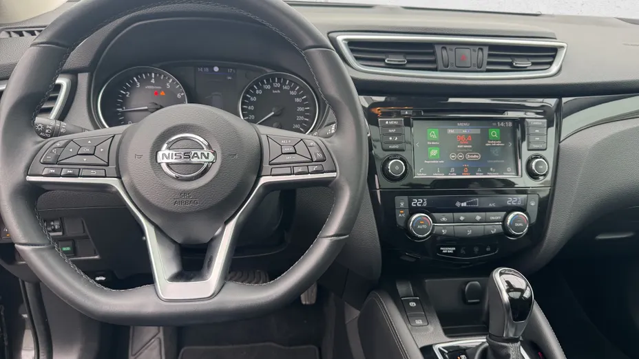 NISSAN Qashqai Qashqai 1.3 DIG-T N-Connecta DCT