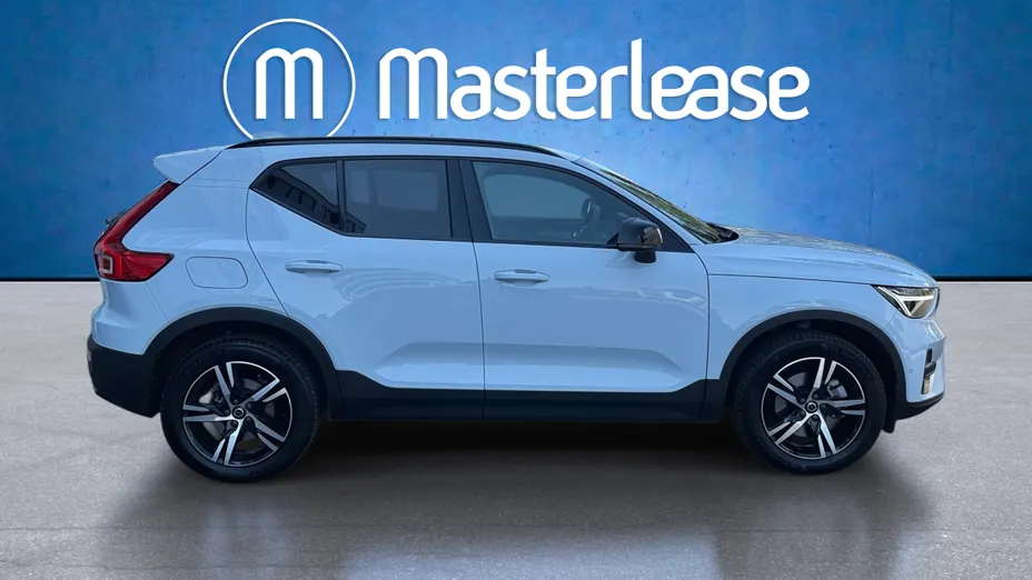 VOLVO XC40 XC40 B3 Plus Dark aut