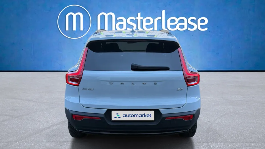 VOLVO XC40 XC40 B3 Plus Dark aut