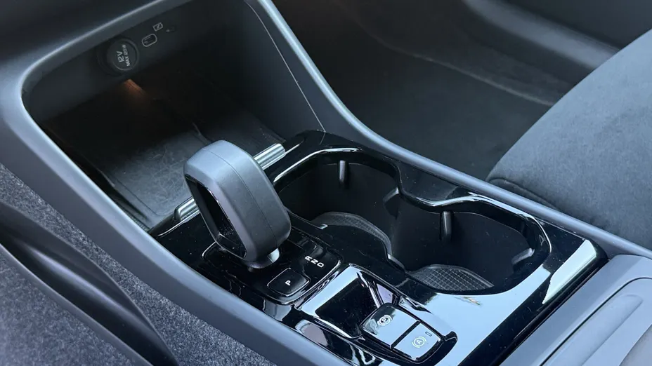 VOLVO XC40 XC40 B3 Plus Dark aut