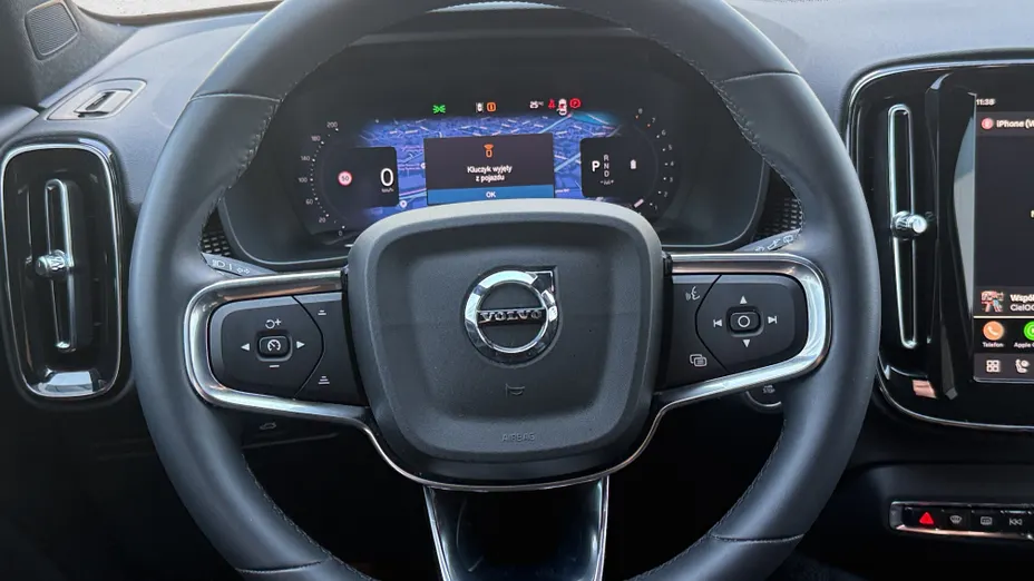 VOLVO XC40 XC40 B3 Plus Dark aut