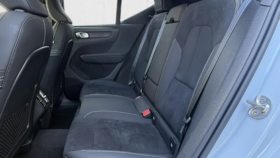 VOLVO XC40 XC40 B3 Plus Dark aut