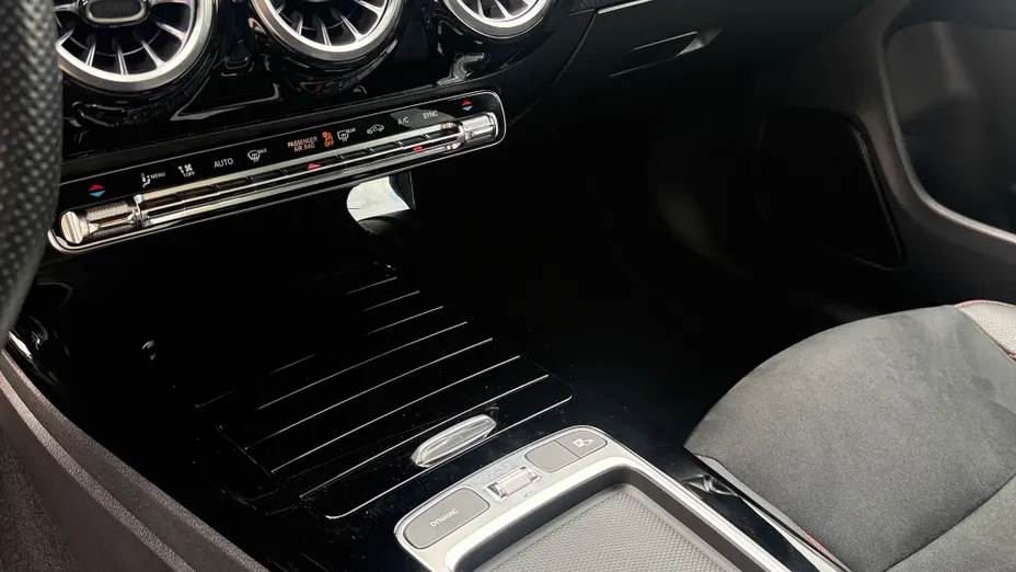 MERCEDES-BENZ CLA CLA 200 mHEV AMG Line 7G-DCT