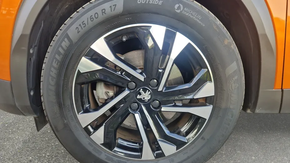 PEUGEOT 2008 e-2008 Allure Pack