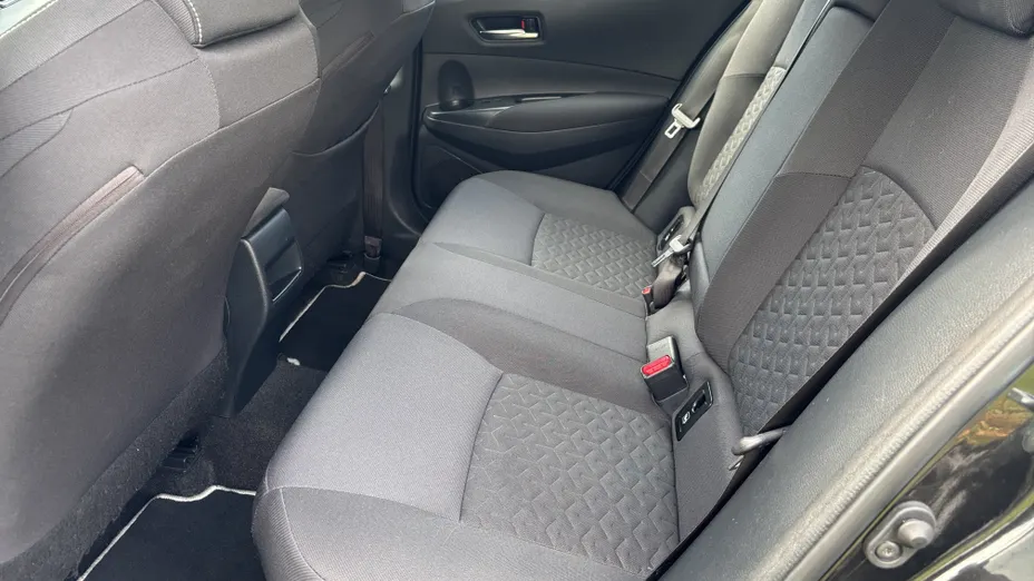 TOYOTA Corolla Corolla 2.0 Hybrid Comfort