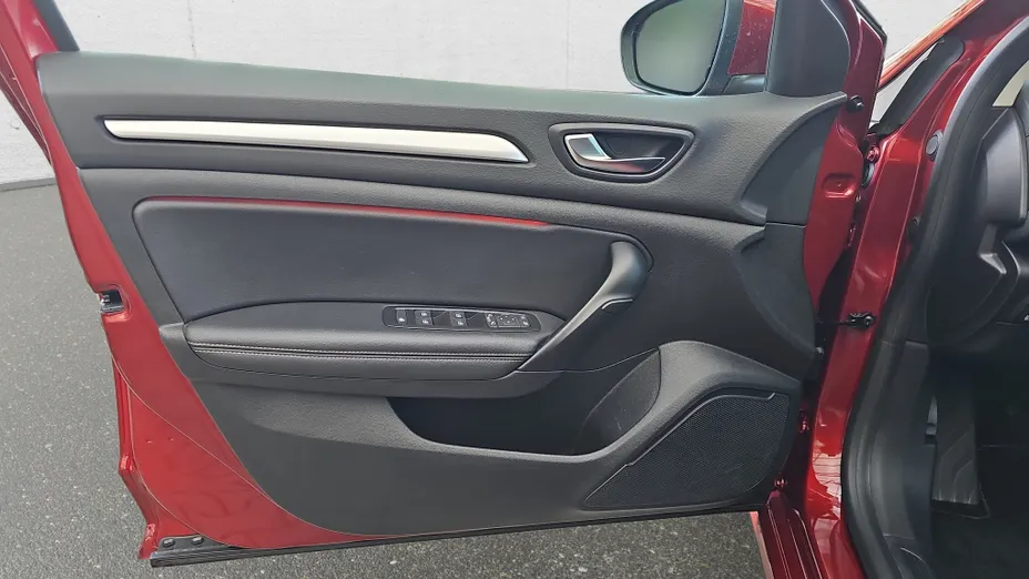 RENAULT Megane Megane 1.3 TCe Intens EDC