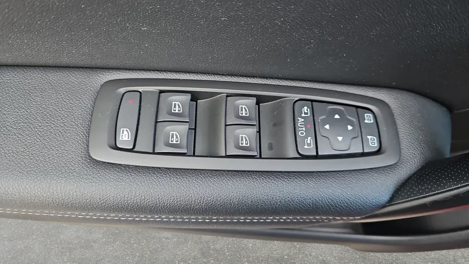 RENAULT Megane Megane 1.3 TCe Intens EDC