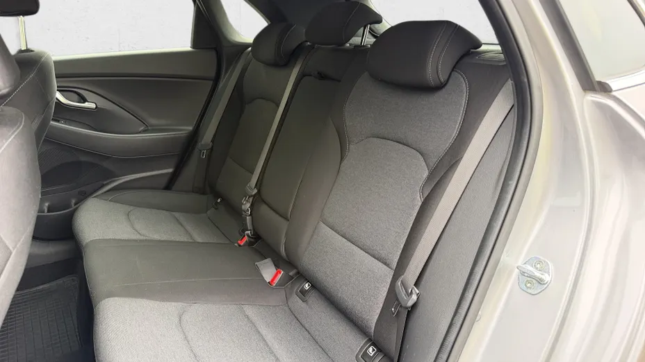 HYUNDAI i30 i30 1.5 DPI Smart