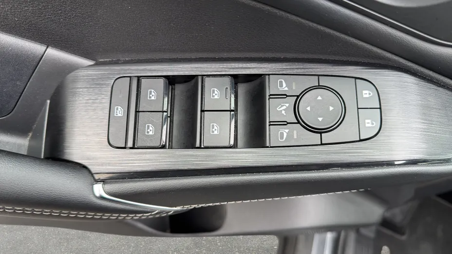 NISSAN Qashqai Qashqai 1.3 DIG-T mHEV N-Connecta Xtronic