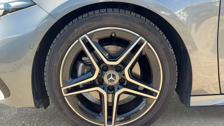 MERCEDES-BENZ A Klasa A 200 AMG Line 7G-DCT